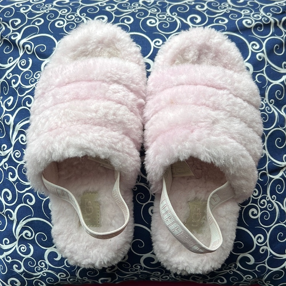 UGG furry light pink slippers, girls size 2